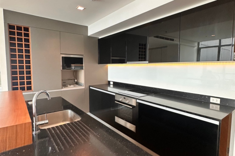 Condo in Bangkok, Thailand, 3 bedrooms  № 187343 - photo 9