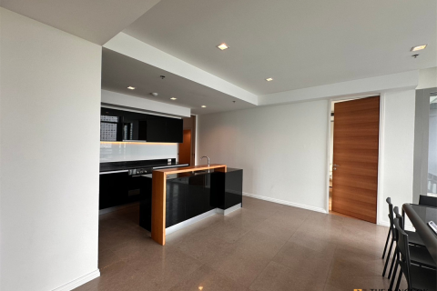 Condo in Bangkok, Thailand, 3 bedrooms  № 187343 - photo 2