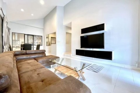 House in Phuket, Thailand 3 bedrooms № 171153 - photo 3