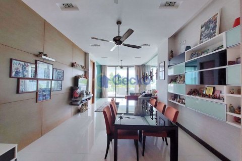 Condo in Pattaya, Thailand, 2 bedrooms № 196782 - photo 4