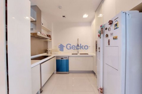Condo in Pattaya, Thailand, 2 bedrooms № 196782 - photo 8