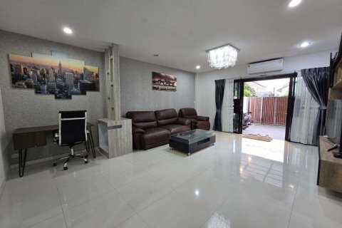 Таунхаус в Паттайе, Таиланд с 4 спальнями  № 149510 - фото 20