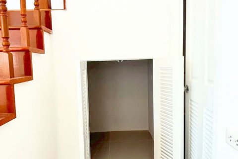 Дом в Сам Пхране, Таиланд с 3 спальнями  № 136047 - фото 9