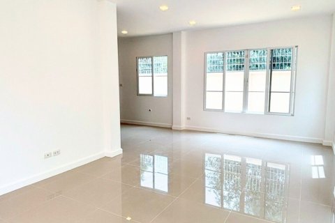 Дом в Сам Пхране, Таиланд с 3 спальнями  № 136047 - фото 4