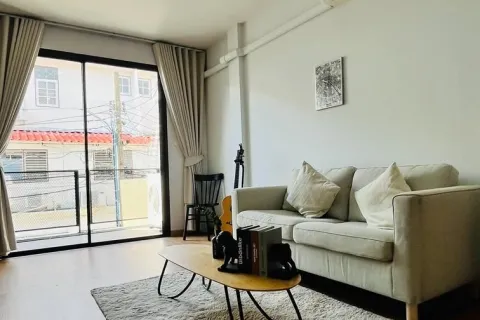 Reihenhaus in Watthana, Bangkok, Thailand 3 Schlafzimmer № 215716 - Foto 4