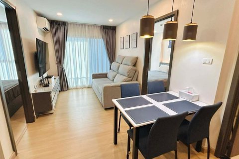 Condo in Huai Khwang, Bangkok, Thailand, 2 bedrooms № 157237
