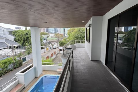 Condo in Chatuchak, Bangkok, Thailand, 2 bedrooms  № 157238 - photo 7