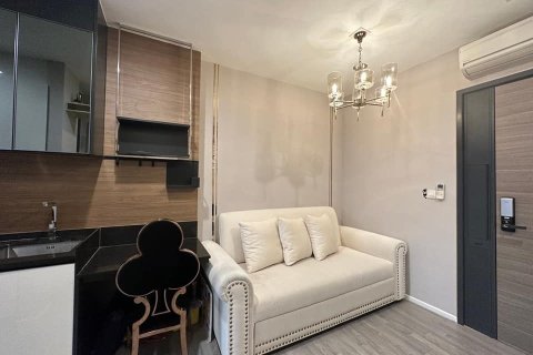 Studio in the Condo in Sathon, Bangkok, Thailand  № 157235