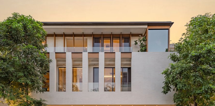 House in Watthana, Bangkok, Thailand 4 bedrooms № 149497