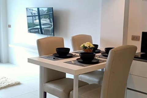 Condo in Phuket, Thailand, 2 bedrooms  № 149495 - photo 7