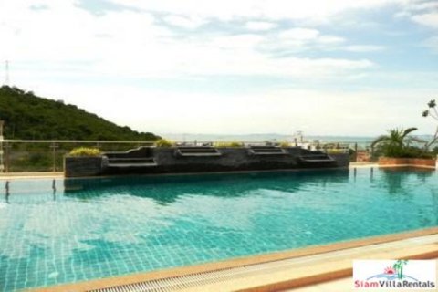 Apartment in Pattaya, Thailand 2 bedrooms № 193045