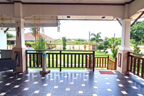 Villa in Rayong, Thailand 2 bedrooms № 154337 - photo 20