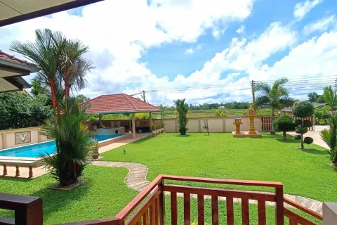 Villa in Rayong, Thailand 2 bedrooms № 154337 - photo 15