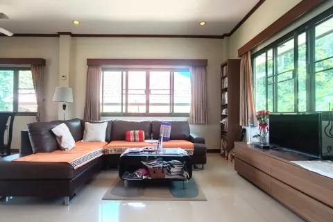 Villa in Rayong, Thailand 2 bedrooms № 154337 - photo 11