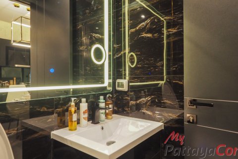 Condo in Pattaya, Thailand, 1 bedroom № 171537 - photo 10