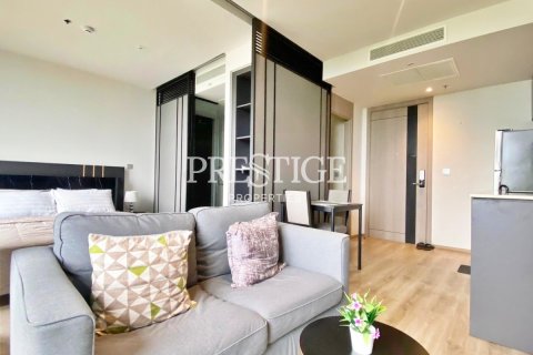 Condo in Pattaya, Thailand, 1 bedroom  № 198390