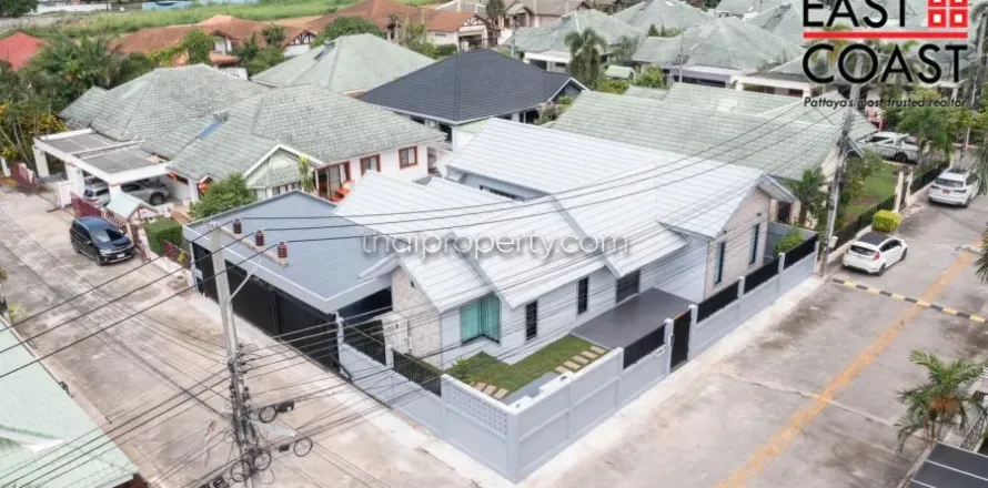 Casa de 3 dormitorios en Pattaya, Tailandia № 213271
