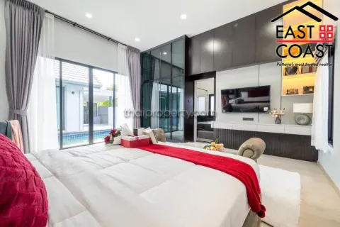 Casa de 3 dormitorios en Pattaya, Tailandia № 213271 - foto 4