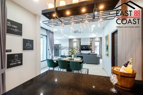 Casa de 3 dormitorios en Pattaya, Tailandia № 213271 - foto 9
