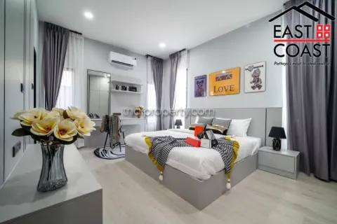 Casa de 3 dormitorios en Pattaya, Tailandia № 213271 - foto 12