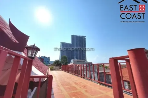 Casa de 3 dormitorios en Jomtien Beach, Pattaya, Tailandia № 213272 - foto 27