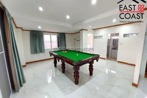 Casa de 3 dormitorios en Jomtien Beach, Pattaya, Tailandia № 213272 - foto 2