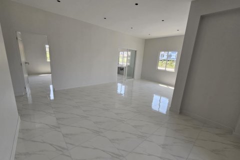 House in Hua Hin, Thailand 3 bedrooms № 141057 - photo 7