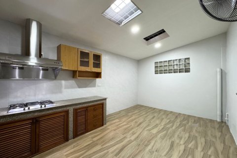 Таунхаус в Суан Луанге, Бангкок, Таиланд с 5 спальнями  № 148765 - фото 8