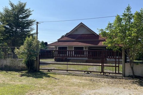 House in Chiang Rai, Thailand 6 bedrooms № 115446 - photo 9