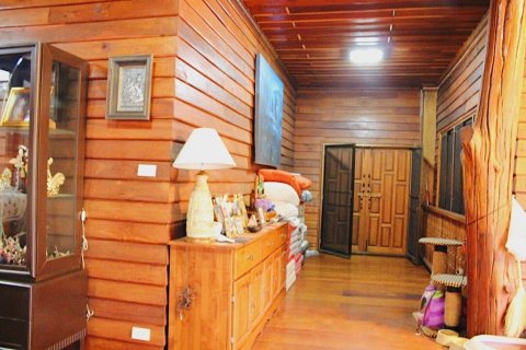 House in Chiang Dao, Thailand 5 bedrooms № 155053 - photo 9