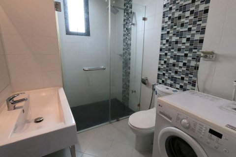 Condo à Chiang Mai, Thaïlande, 2 chambres № 205632 - photo 7