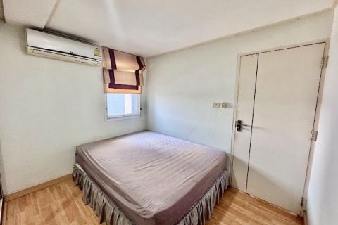 Condo à Khlong Toei, Bangkok, Thaïlande, 2 chambres № 155147 - photo 11