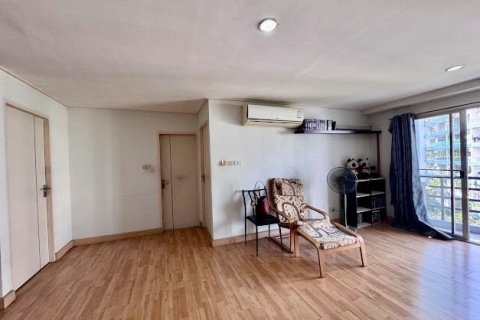 Condo à Khlong Toei, Bangkok, Thaïlande, 2 chambres № 155147 - photo 5