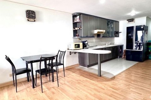 Condo à Khlong Toei, Bangkok, Thaïlande, 2 chambres № 155147 - photo 4