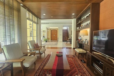 Вилла в Талинг Чане, Бангкок, Таиланд с 4 спальнями № 163367 - фото 21