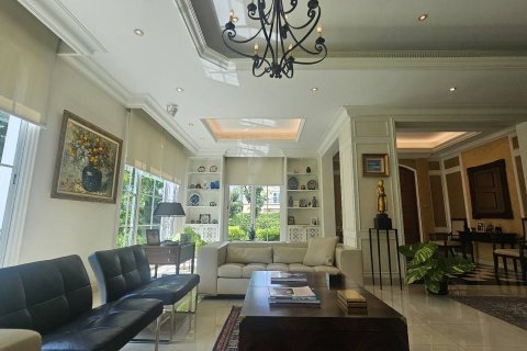 Вилла в Талинг Чане, Бангкок, Таиланд с 4 спальнями № 163367 - фото 19
