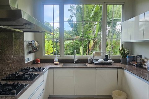 Вилла в Талинг Чане, Бангкок, Таиланд с 4 спальнями № 163367 - фото 27