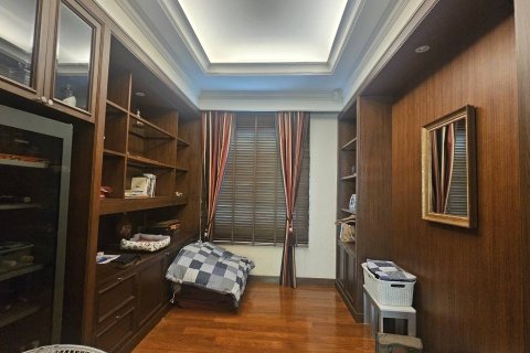 Вилла в Талинг Чане, Бангкок, Таиланд с 4 спальнями № 163367 - фото 29