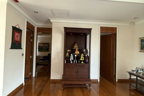 Вилла в Талинг Чане, Бангкок, Таиланд с 4 спальнями № 163367 - фото 11