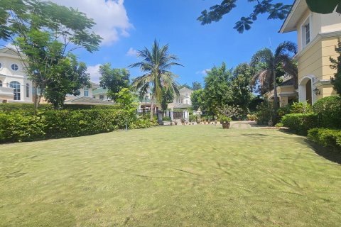 Вилла в Талинг Чане, Бангкок, Таиланд с 4 спальнями № 163367 - фото 15