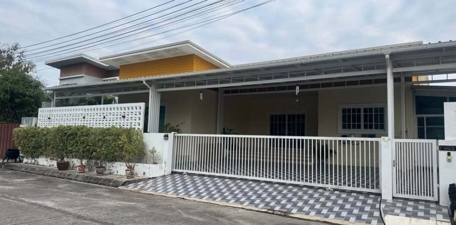 Maison à Hang Dong, Thaïlande 4 chambres № 163364