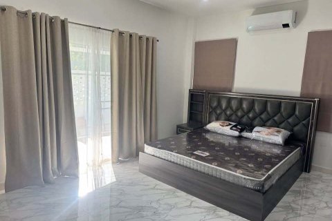 Maison à Hang Dong, Thaïlande 4 chambres № 163364 - photo 14