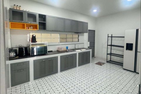 Maison à Hang Dong, Thaïlande 4 chambres № 163364 - photo 13