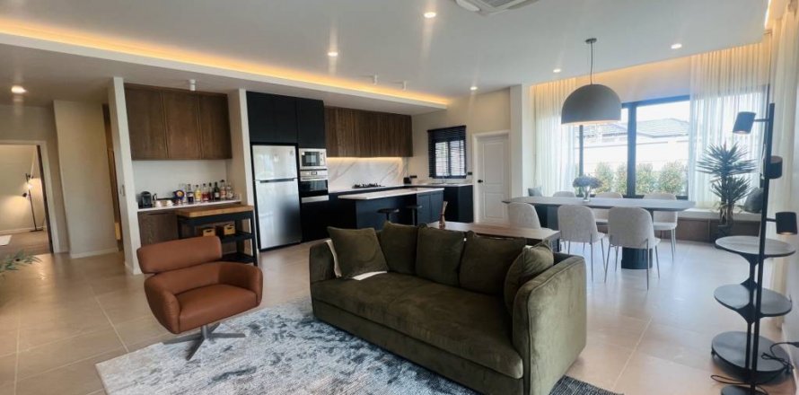 House in Bang Lamung, Thailand 3 bedrooms № 134712