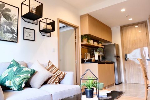 Студия в кондо в Ваттхане, Бангкок, Таиланд № 135808 - фото 3