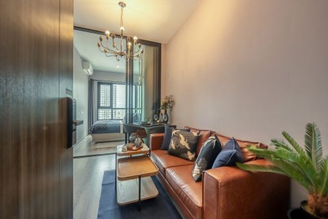 Studio dans le Condo à Watthana, Bangkok, Thaïlande  № 135810 - photo 1