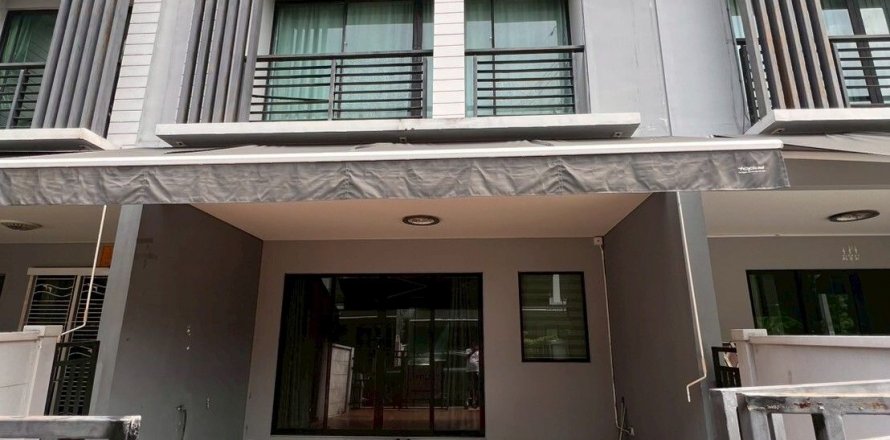 Townhouse in Nonthaburi, Thailand 3 bedrooms № 144908