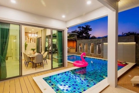 Villa in Krabi, Thailand 3 bedrooms № 150081 - photo 1