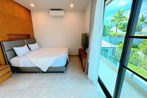 House in Phuket, Thailand 4 bedrooms № 160628 - photo 12