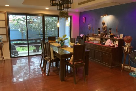 Дом в Ратхум Тхани, Таиланд с 5 спальнями  № 160626 - фото 27